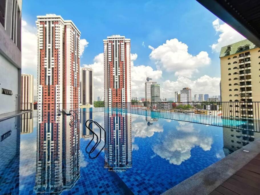 The Luxe Chamber Kl Kuala Lumpur